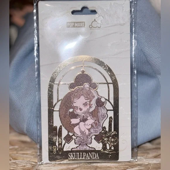 POP MART Skullpanda The Feast Begins Metal Bookmark (Rose Gold) – New Sealed - Picture 1 of 4